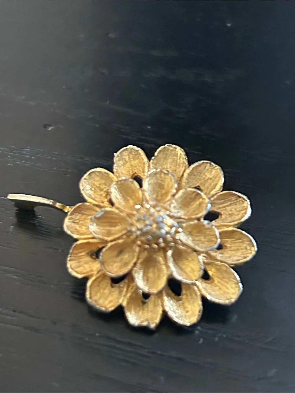Vintage MCM Dubarry Fifth Avenue Brushed Gold Tone Scarf Clip